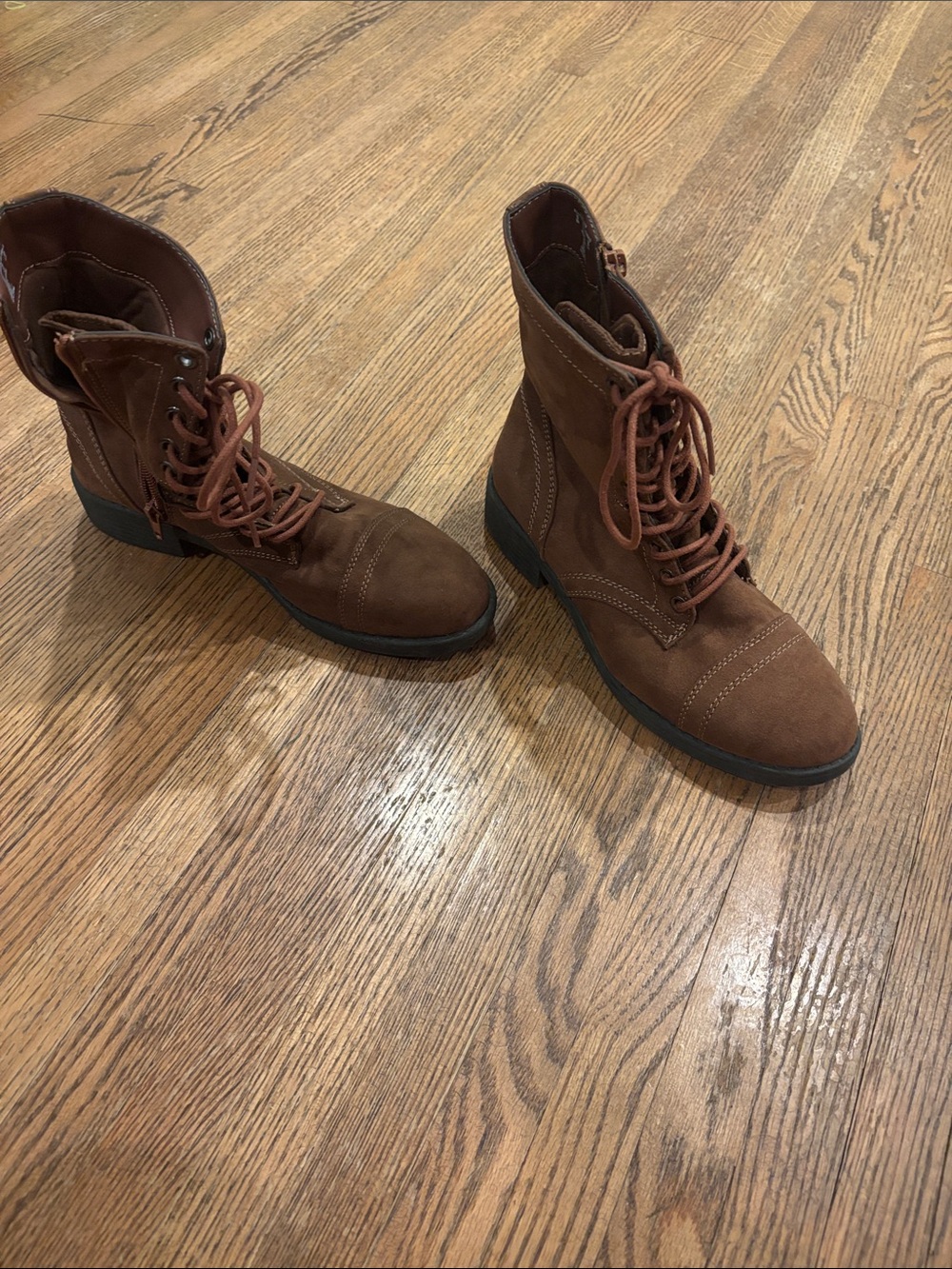 Bongo brown faux suede size 8